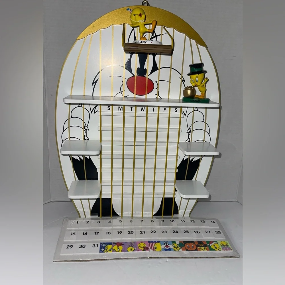 Looney Tunes Sylvester and Tweety hanging calender